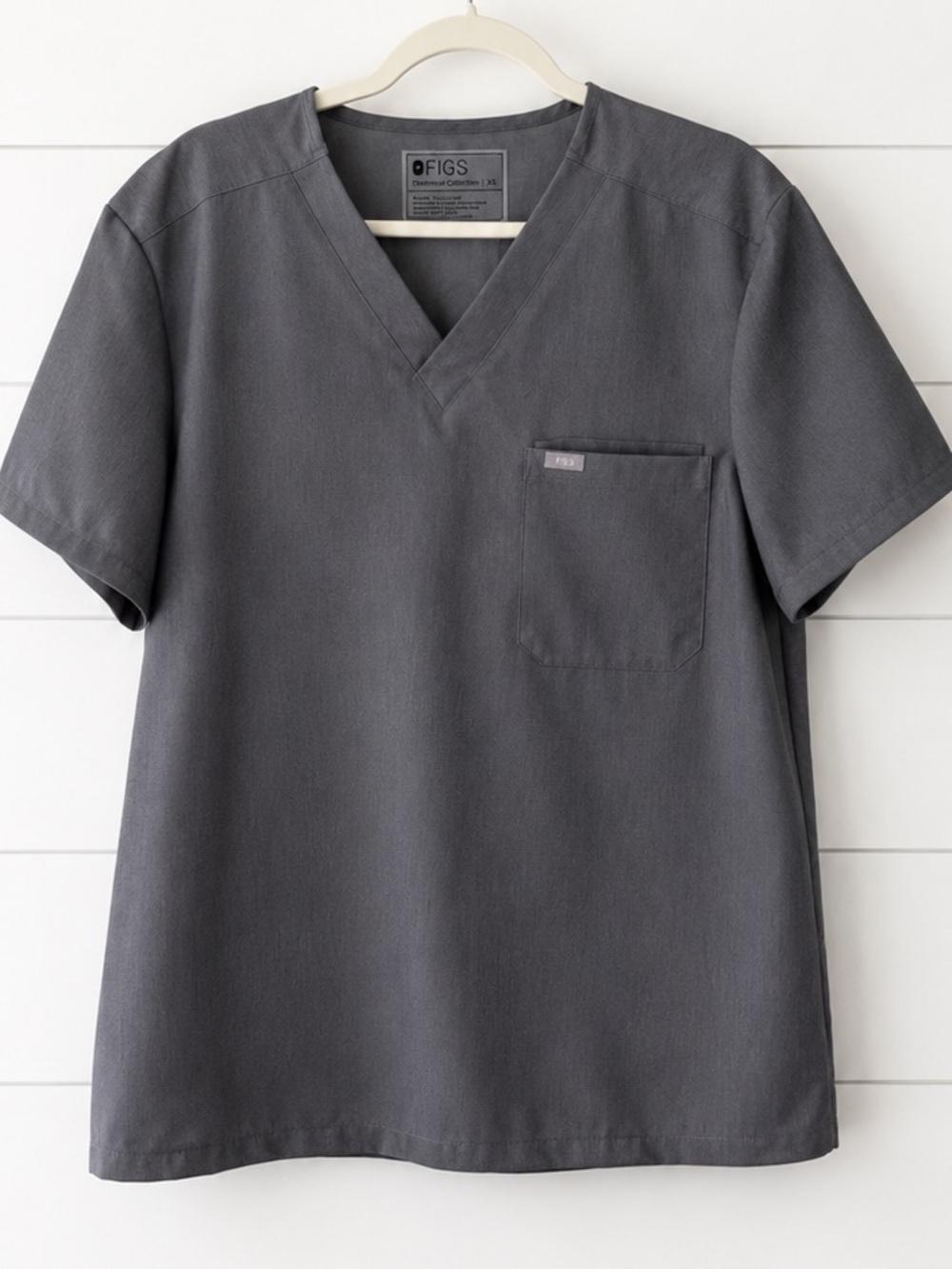FIGS V-Neck Scrub Top in Charcoal Size XL technical collection